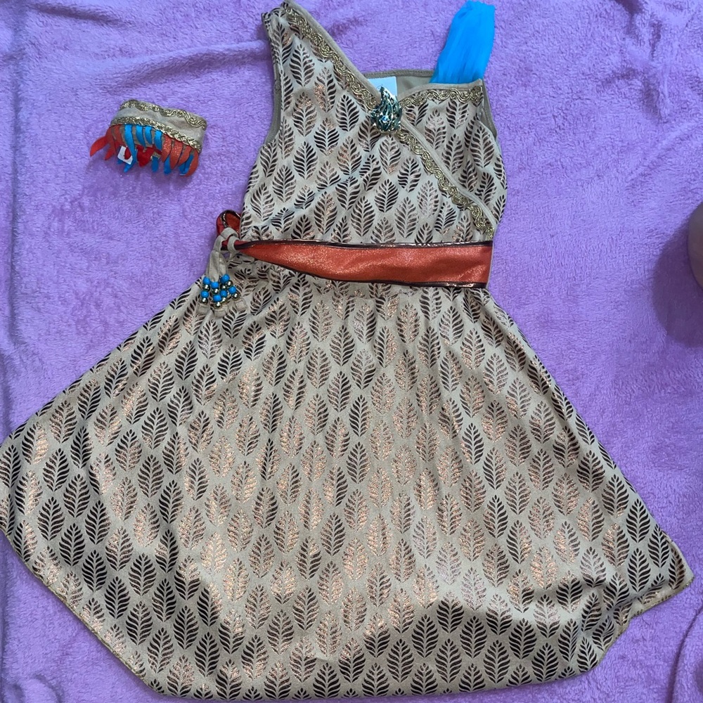 Disney Pocahontas costume size 7/8